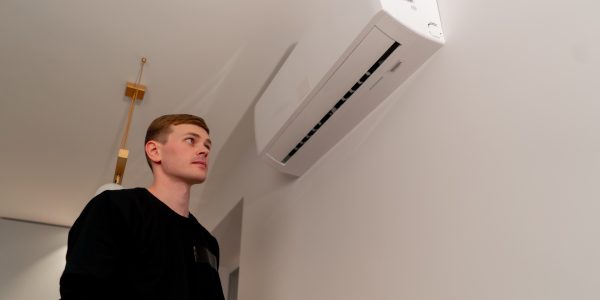 in-the-apartment-the-cleaner-is-about-to-open-the-2024-11-26-23-21-46-utc